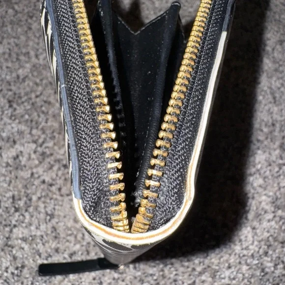Kate Spade Black Wallet with Gold Zipper - Picture 10 of 13